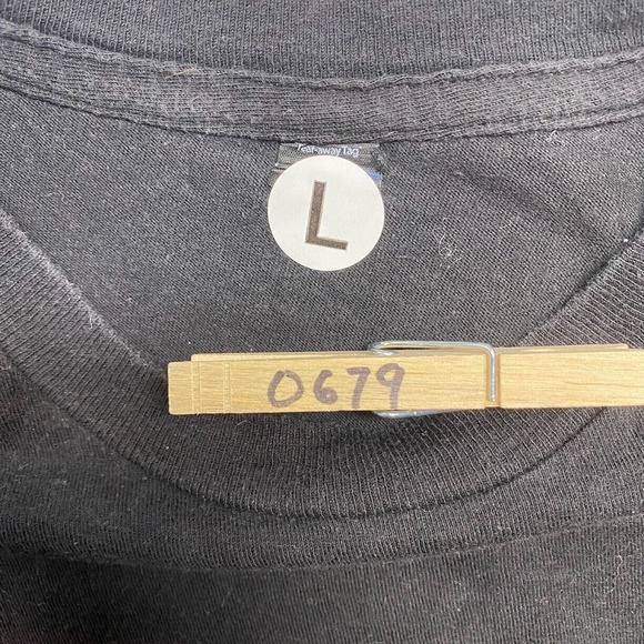 The Hunger Games Graphic Movie Tee Thrifted Vintage Style Size L - Picture 10 of 10